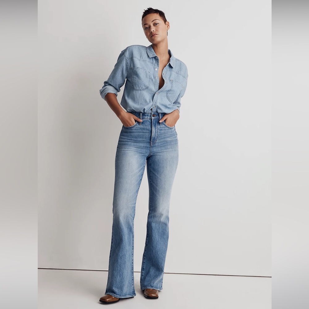 MADEWELL The Curvy Perfect Vintage Flare Jean in Delavan Wash